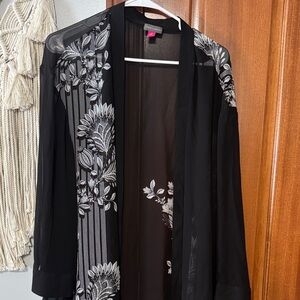 Vince Camuto Black and White Floral Blouse